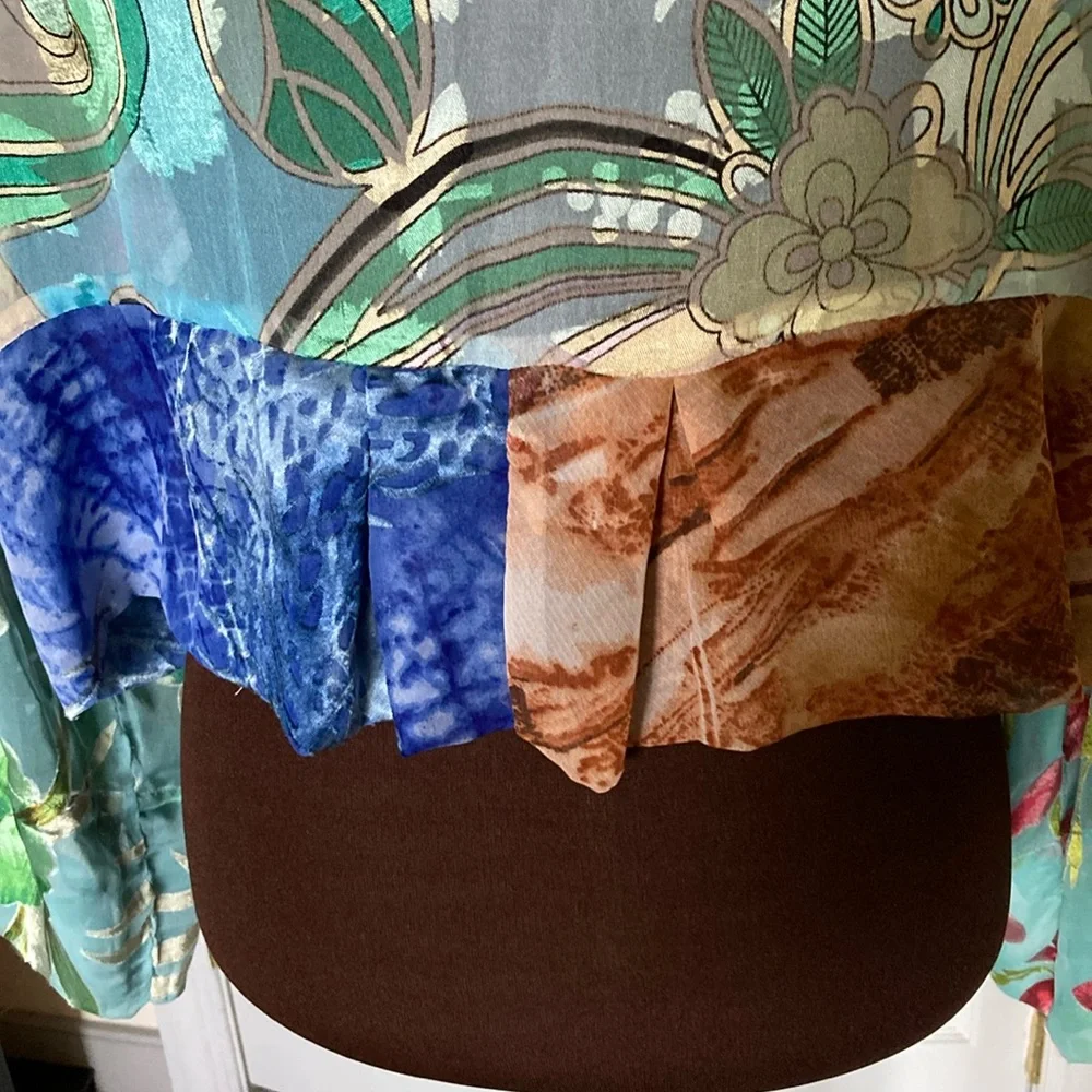 NWOT: Rare find: Champagne Collection by All that Glitter kimono jacket - Picture 7 of 13